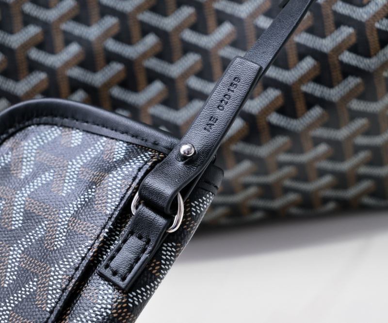 Goyard Shopping Bags